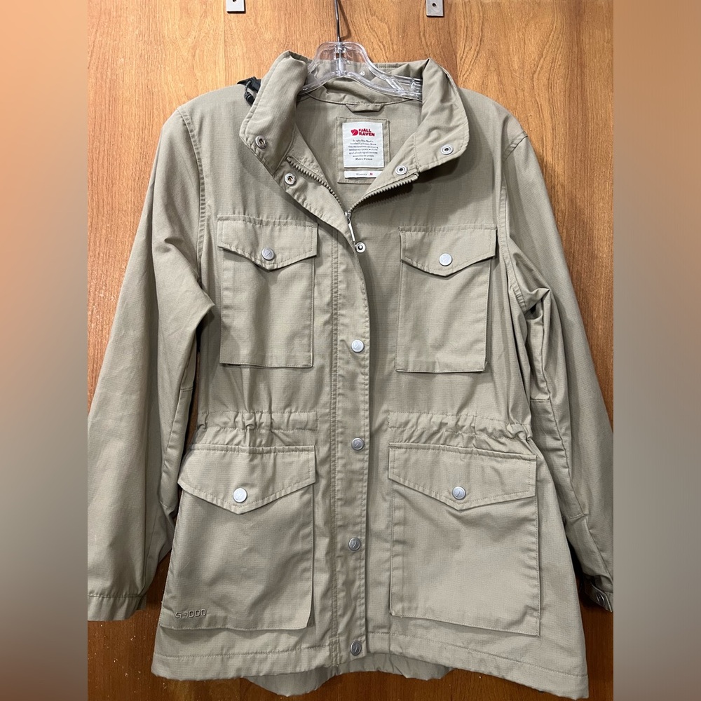 Fjallraven Women’s Raven Lite Jacket